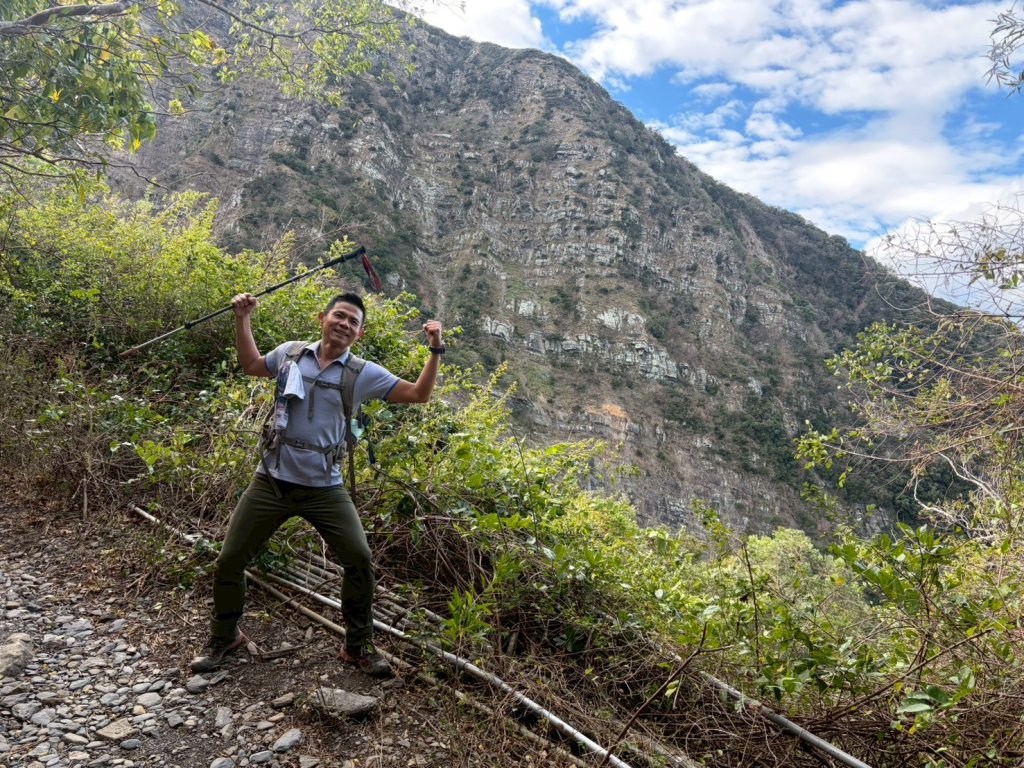 里龍山【十年之後 我們是朋友…】封面圖