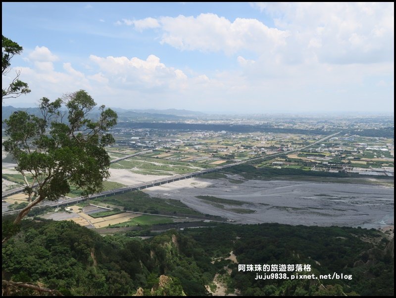 苗栗。火炎山登山步道。賞惡地大峽谷美景_633385