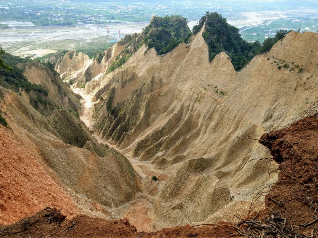 《百大必訪步道》火炎山(小百岳#35)、三義3D彩繪階梯 (2020/9/19)封面圖