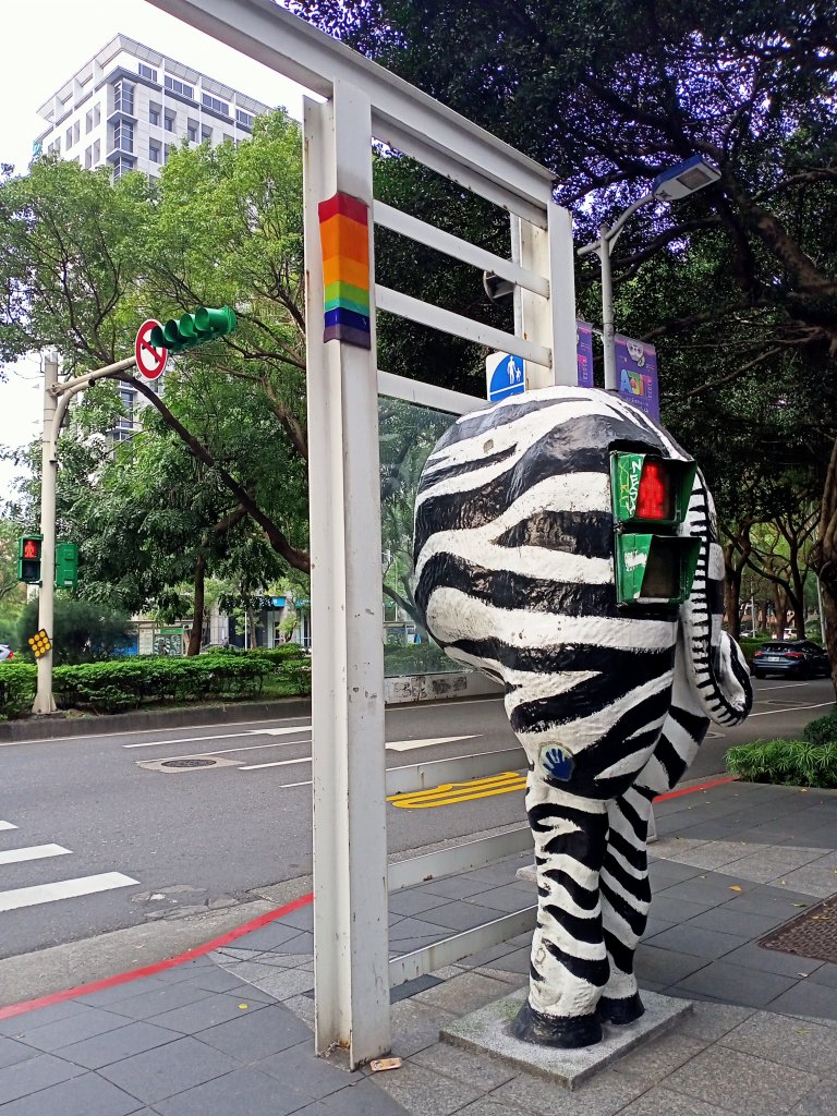 臺北東區忠孝敦化走一回【齊心鞋力向前走】_1991075