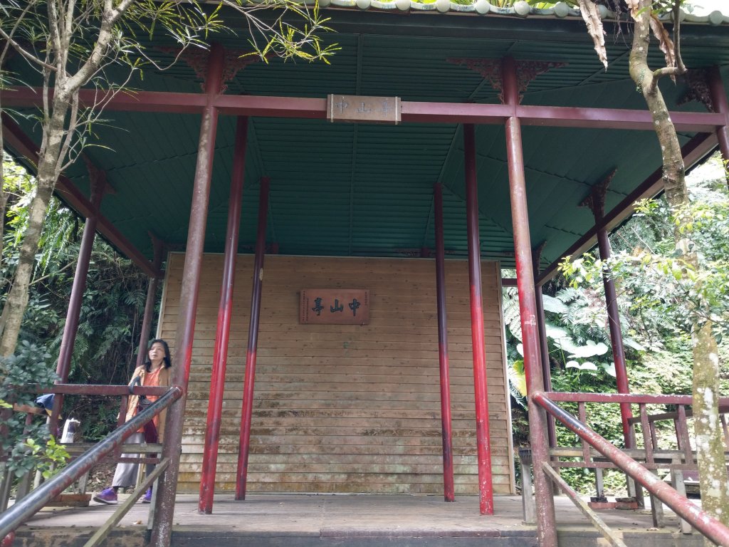 新店小獅山訪11座涼亭縱走待老坑山尋山頭_902120