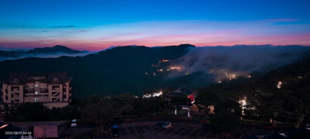 #新店四十份 #翡翠水庫壩頂 #夜景 #火燒雲 #日出 #雲瀑  #霧虹 8/11_2856685