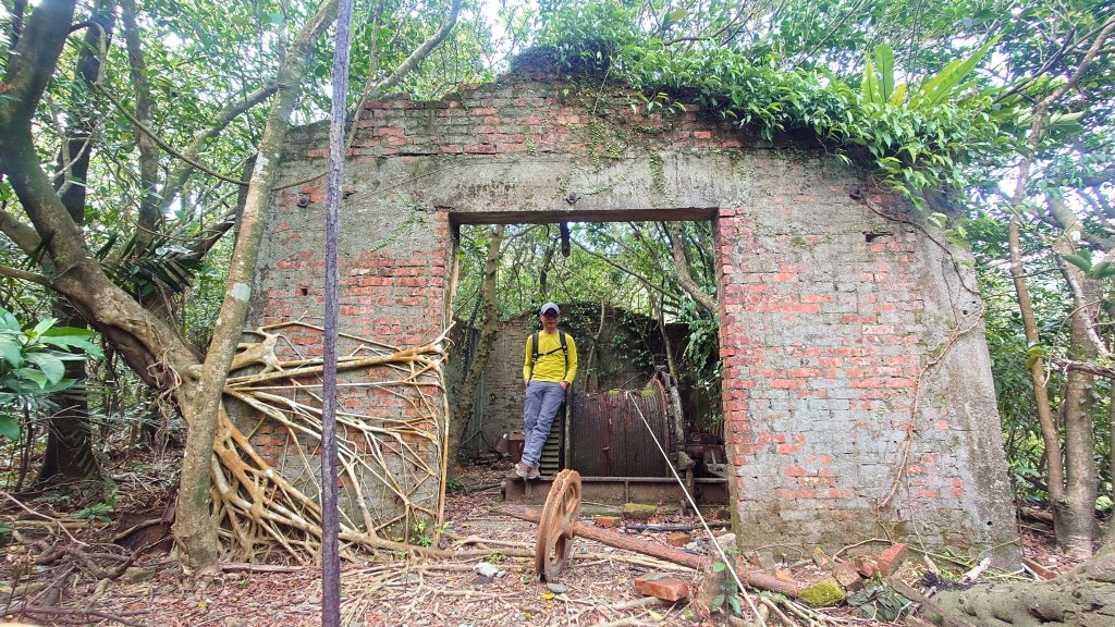 清幽的古道與舊日採礦遺址巡禮瑞芳蛇形子古道登烏塗窟山與獅子嘴奇岩O形封面圖