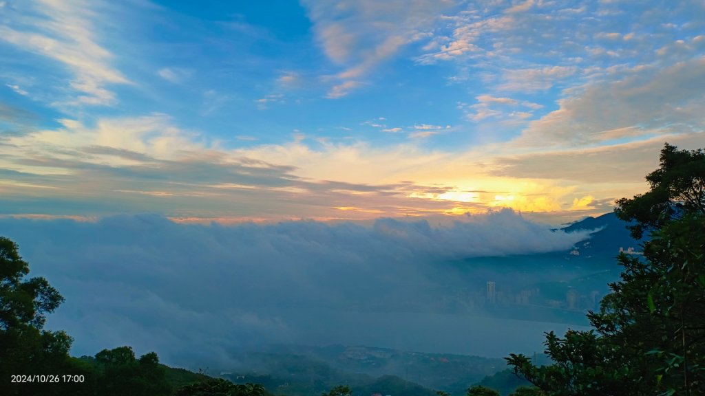 觀音山夕陽火燒雲雲海10/26封面圖