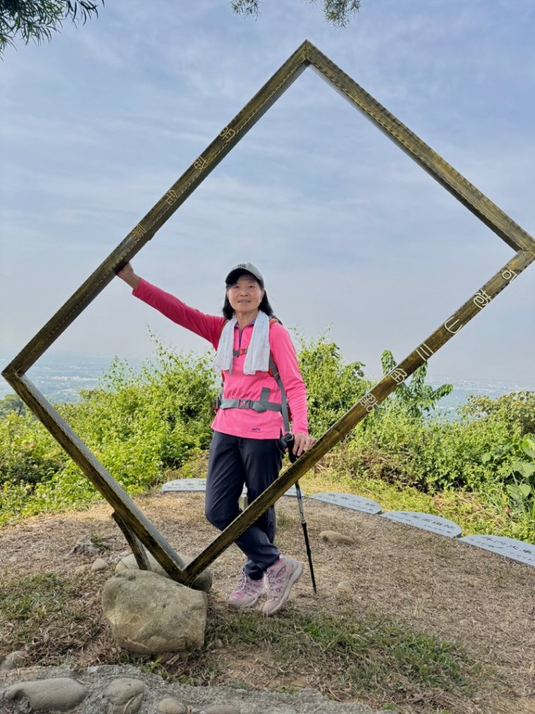 古坑地母廟走荷苞山(登山步道)訪小溪子山_2946740