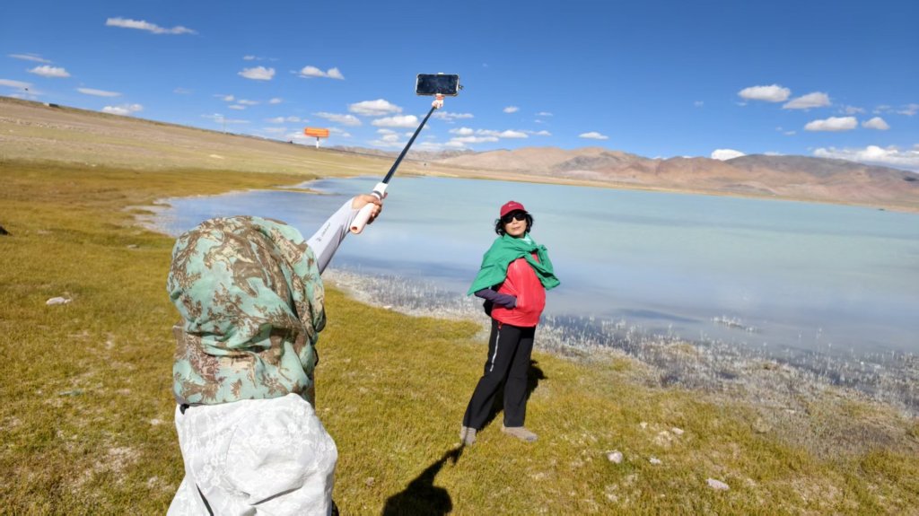 西藏的高山聖湖💙一措再措_2907334