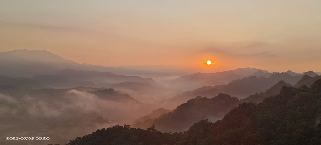 平溪慈母峰/普陀山晨曦/日出晨霧瀰漫 7/9 &10封面圖