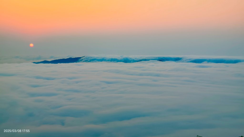 #馬那邦山 #夕陽 #雲海 #雲浪 3/8_2730414