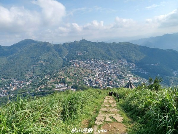 【新北瑞芳】黃金山城好展望。 小百岳基隆山x九份老街封面圖