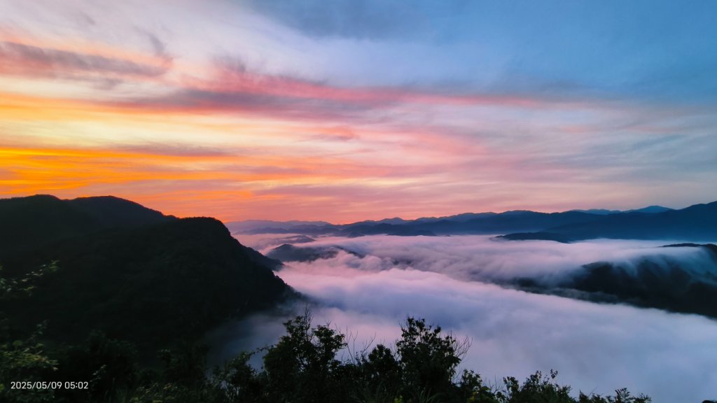 跟著雲海達人山友追雲趣 #琉璃光雲海 #火燒雲雲海 5/9封面圖
