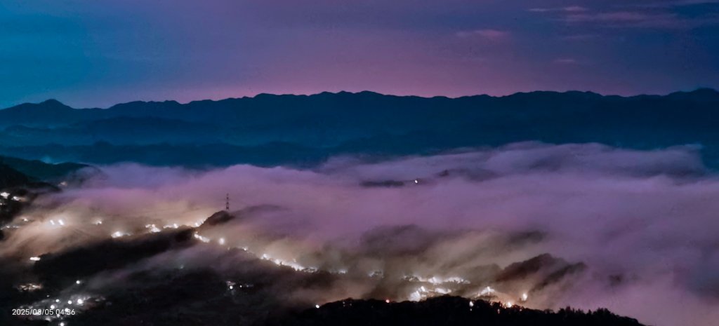 #二格山 #琉璃光 #日出 #雲海流瀑 #斜射光  8/5_2852502