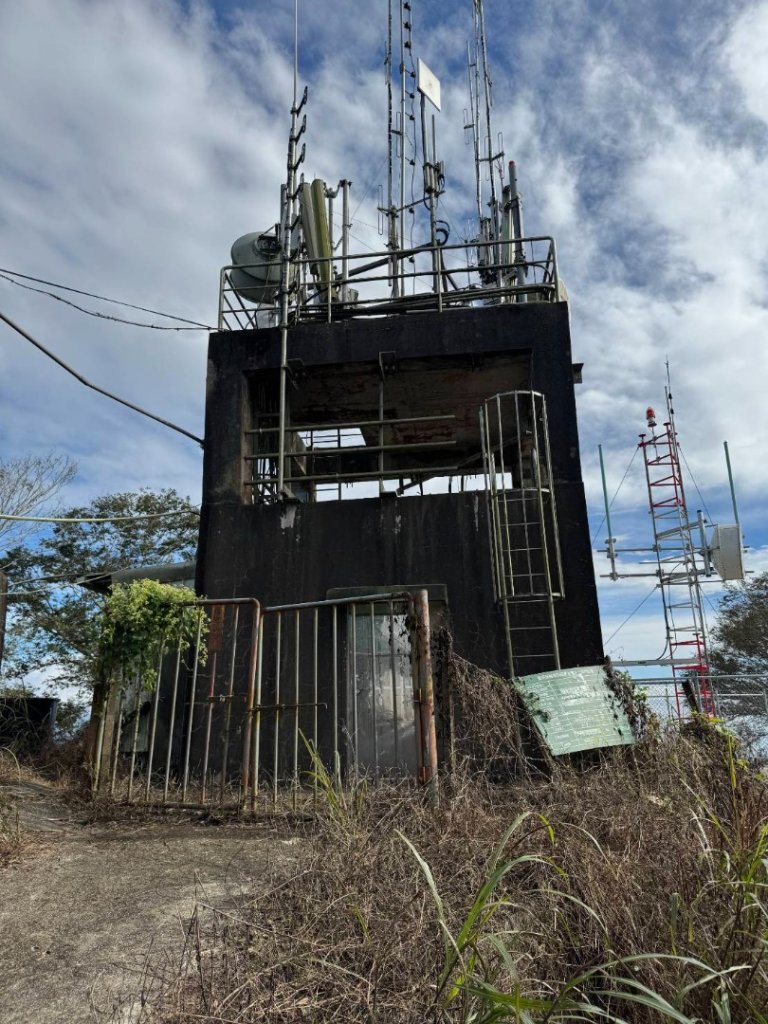 竹子尖山東峰封面圖