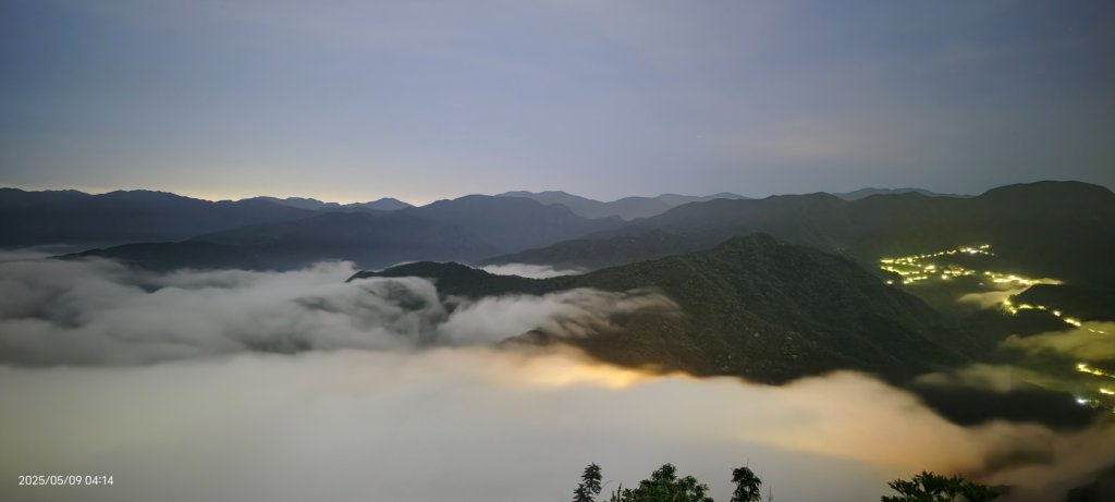 跟著雲海達人山友追雲趣 #琉璃光雲海 #火燒雲雲海 5/9_2783025