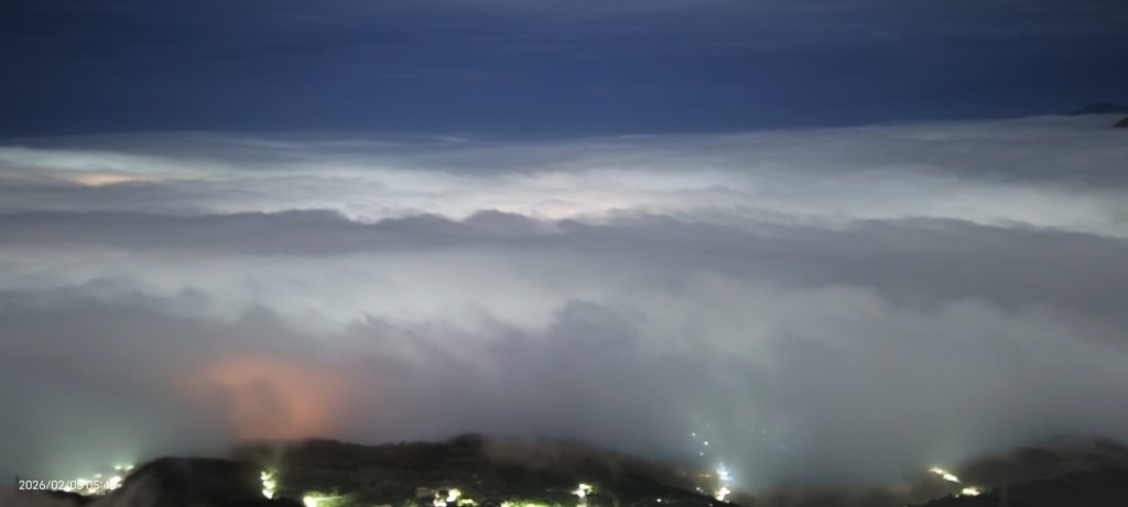 #觀音山 #日出 #雲海  #琉璃光 #斜射光 2/5&6封面圖