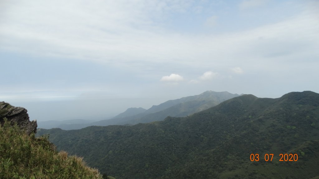 經不住陽光和遠處山頭的誘惑 !_869697