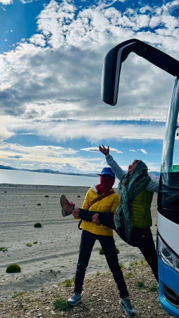 西藏的高山聖湖💙一措再措_2907637