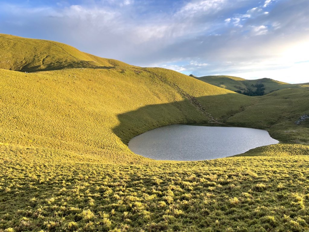 向陽日出，嘉明湖光_2865096