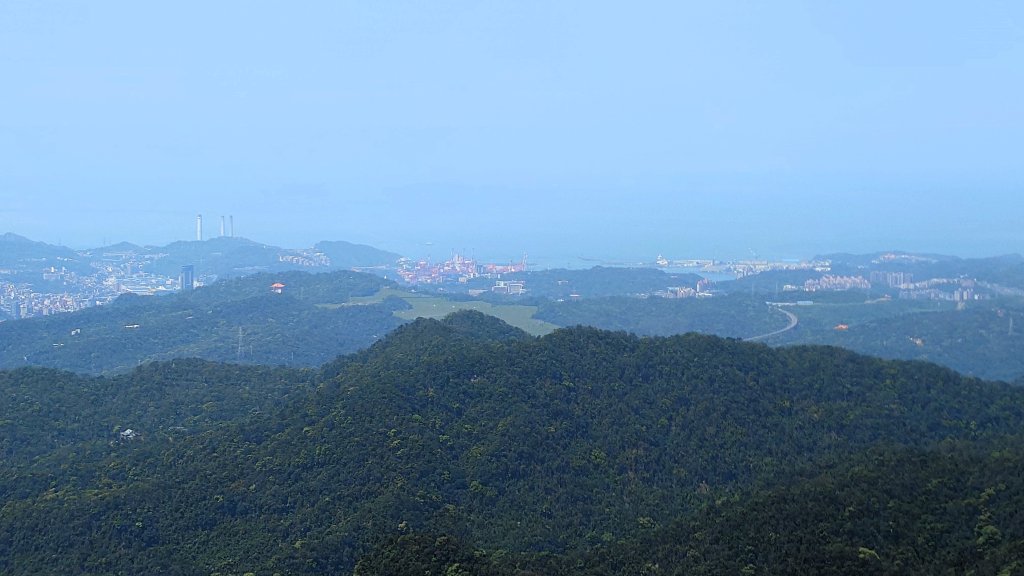 春天鮮綠的呢喃基隆荖寮坑古道上望古山登五分山O型_2747300