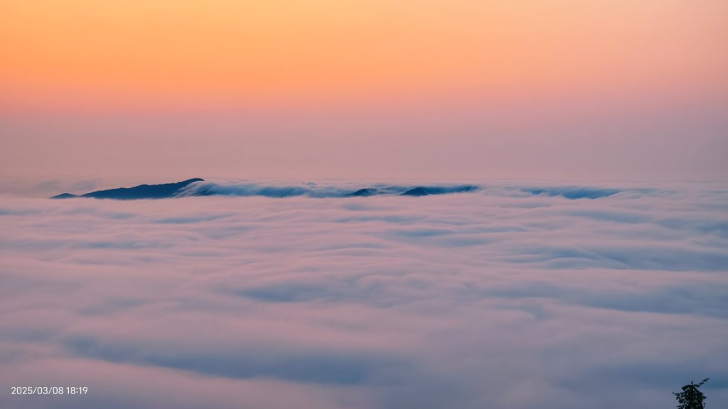 #馬那邦山 #夕陽 #雲海 #雲浪 3/8_2730396