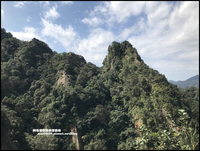 新北。平溪孝子山｜慈母峰｜普陀山一次挑戰三個刺激攀岩展望佳的小山峰_1328539