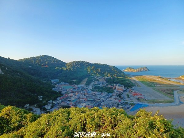 【馬祖北竿】親民步道好視野。 馬祖播音站x尼姑山x龍貓隧道x坂里天后宮x短波山40高砲步道封面圖