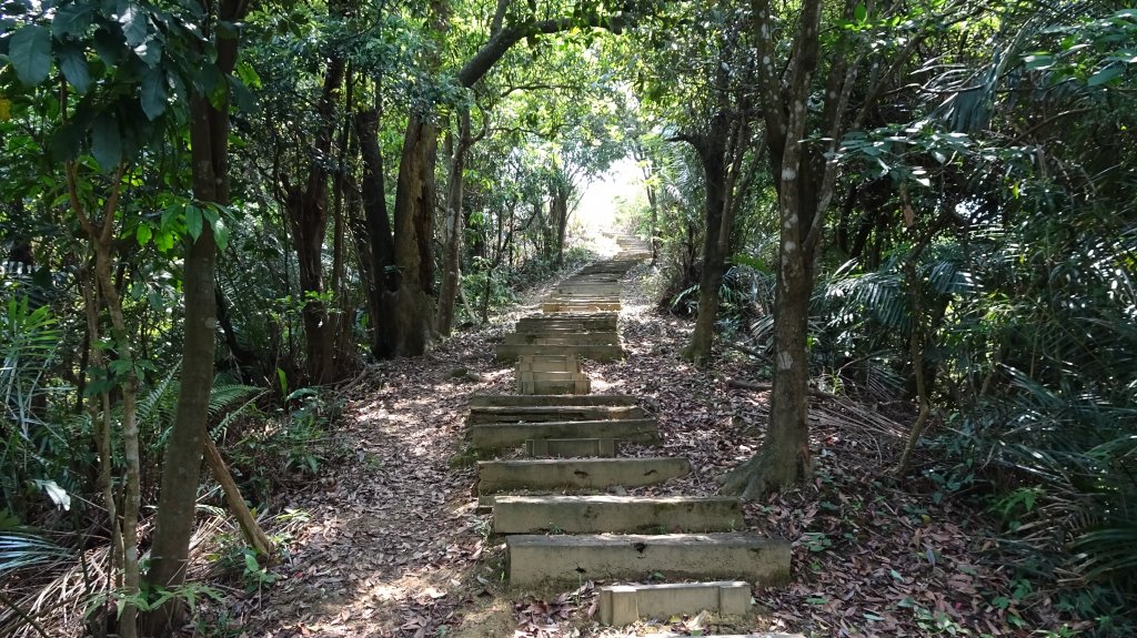 金龍湖到內湖石崁_2112424