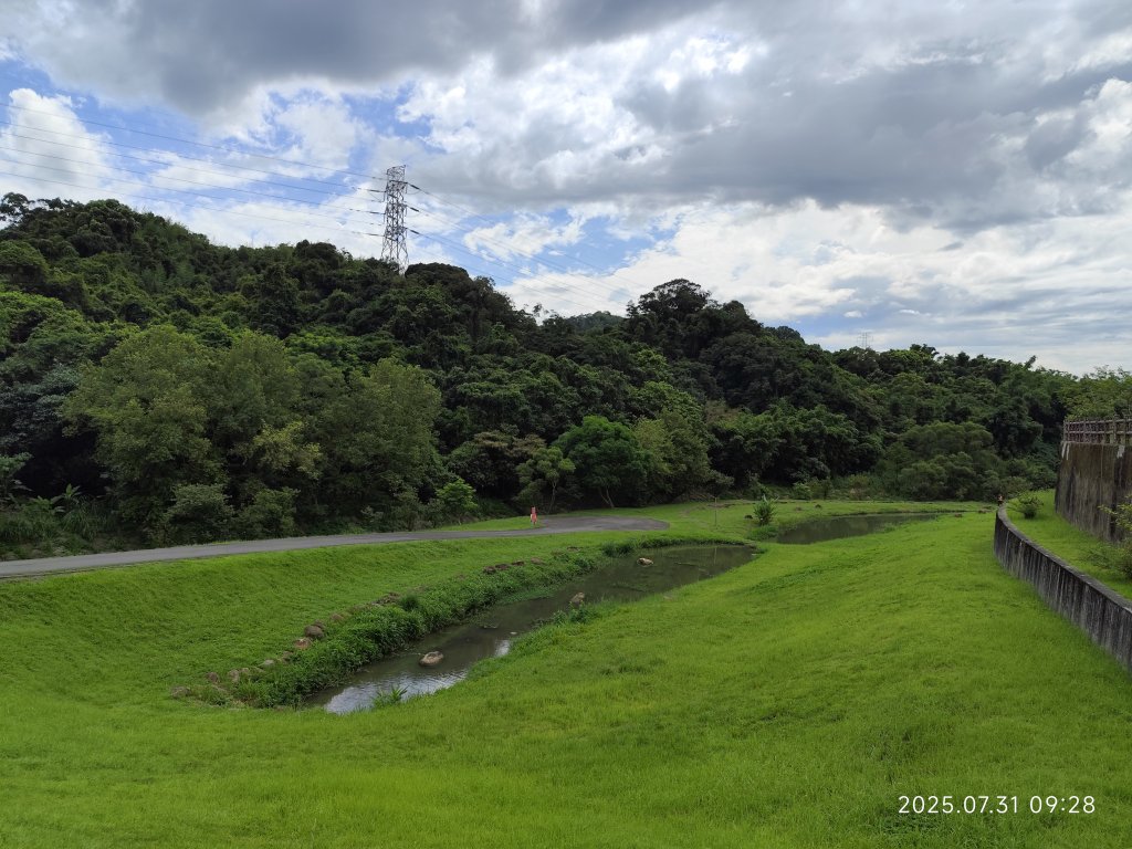 大湖公園→大溝溪生態治水園區→圓覺寺步道→圓覺瀑布→圓覺寺→鯉魚山步道【臺北大縱走 4、臺北健走趣】_2849084