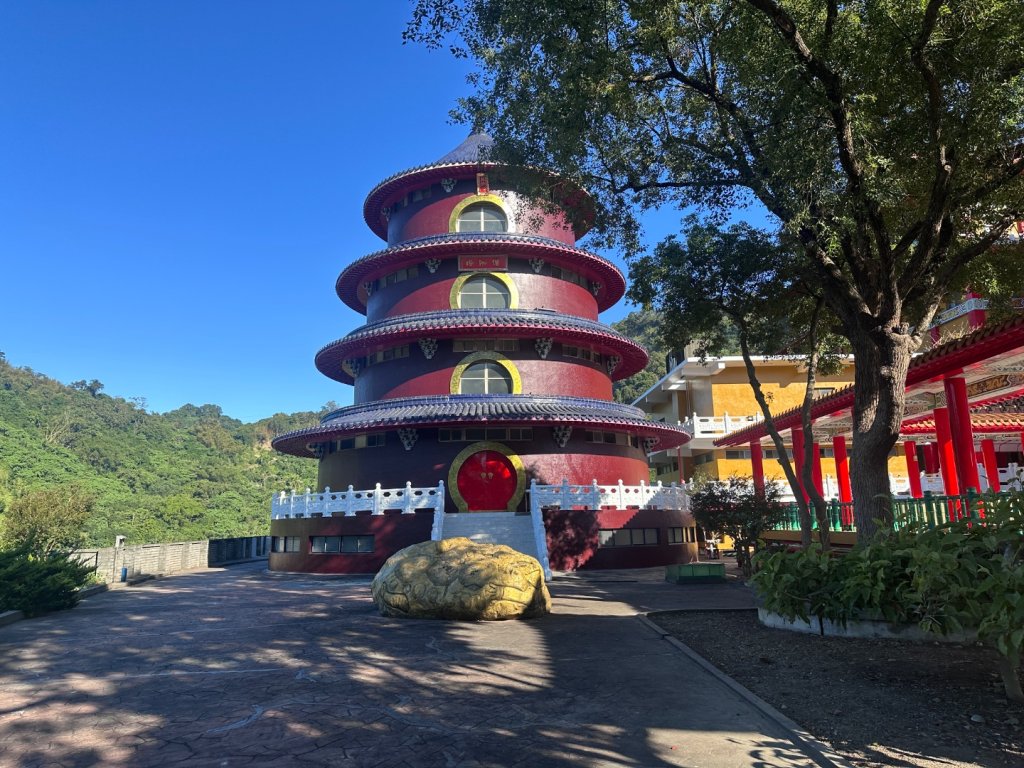 楓仔林步道、蝙蝠洞、護國清涼寺、草嶺步道_2663949