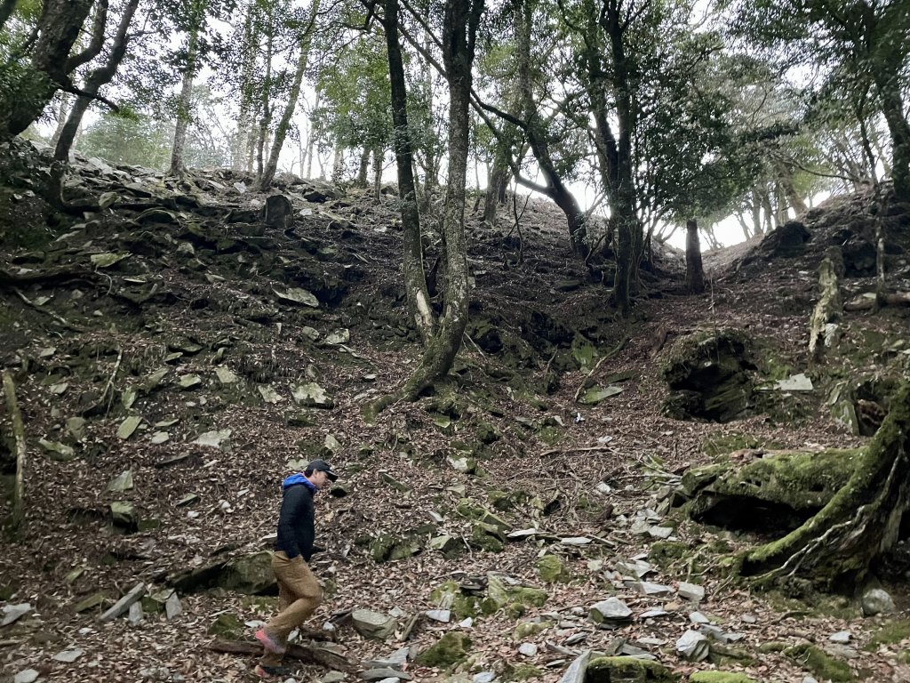 卡社山、拉夫朗山、加年端山 (三)封面圖