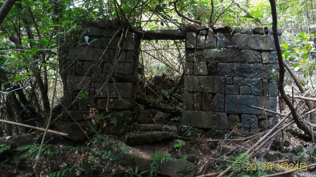 雪山尾稜大縱走~全長23公里_294929