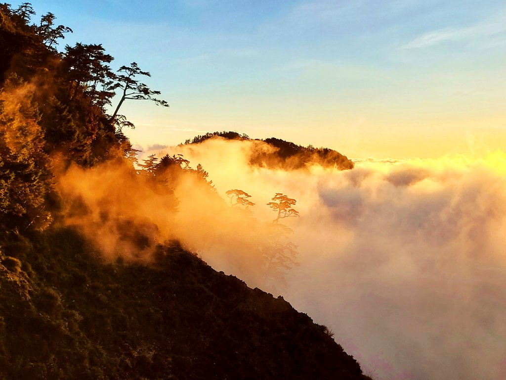 【神池上小關山】媲美喜多麗雲海夕陽_2354800