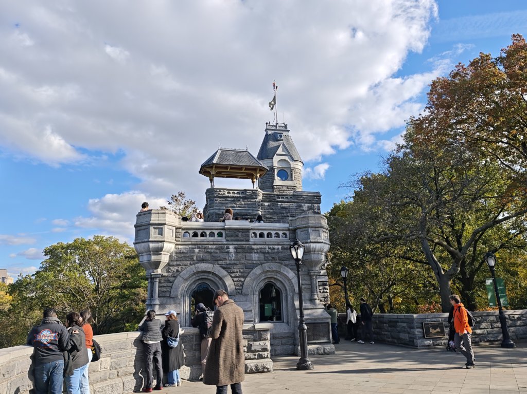 [紐約馬之行-13] 2025_1101 中央公園-眺望台城堡_2945205