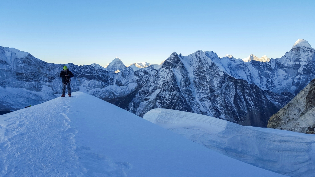尼泊爾島峰(6189m)攀登_54298