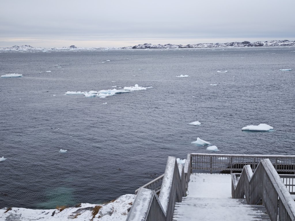 [紐約馬之行-27] 2025_1105 努克濱海木棧道(Nuuk Boardwalk)-下_2947632