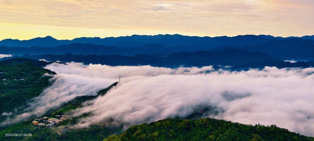 #二格山 #琉璃光 #雲瀑 #雲海流瀑 #火燒雲 #日出 8/21&22_2866264