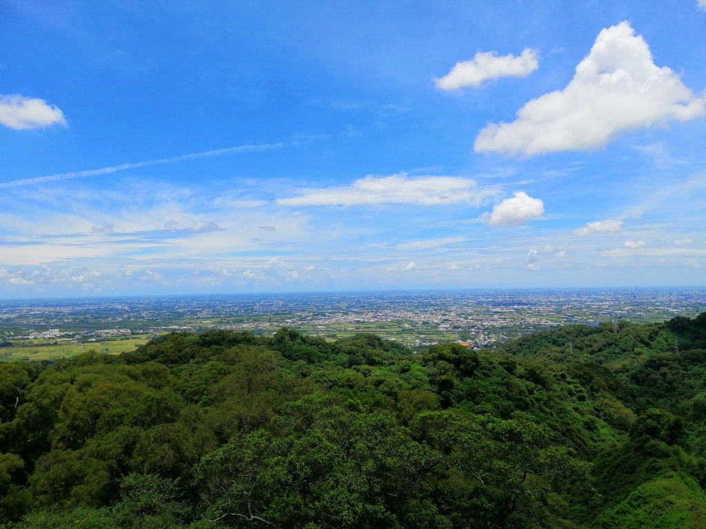 彰化社頭~稜線上賞美景。中央嶺造林步道_1007390