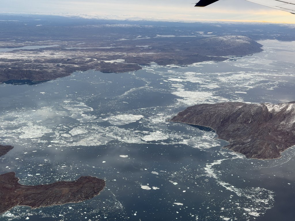 [紐約馬之行-49] 2025_1109 鳥瞰格陵蘭島冰蓋_2952350