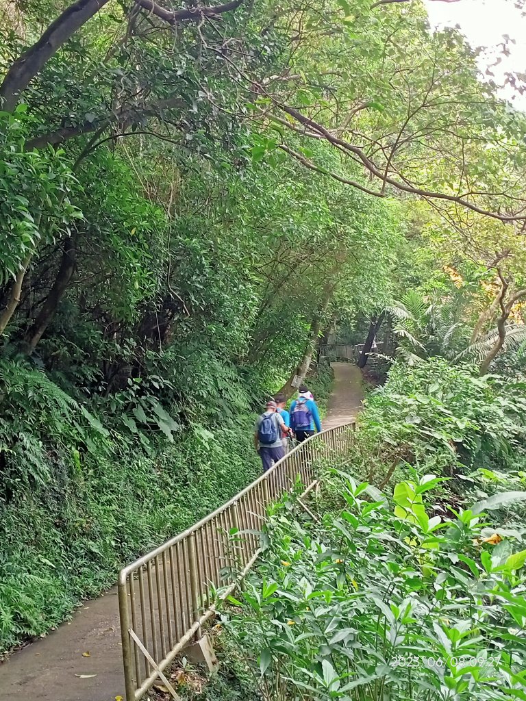 【臺北大縱走 6】象山公園→糶米古道→土地公嶺步道→軍功山→中埔山東峰→中埔山→福州山公園→富陽公園_2177393