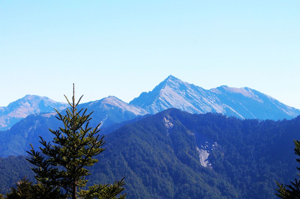 閂山、鈴鳴山 ~ 山巔雲端 , 與美麗山林_307200