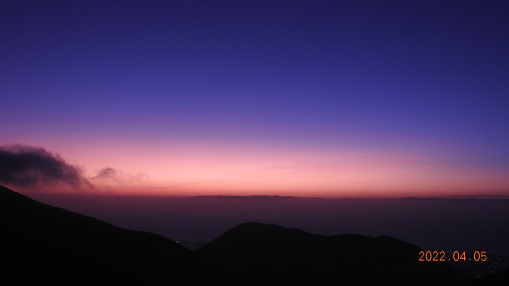 山中何所有，嶺上多白雲。 只可自怡悅，不堪持贈君。4/5陽明山再見雲瀑&觀音圈_1663294