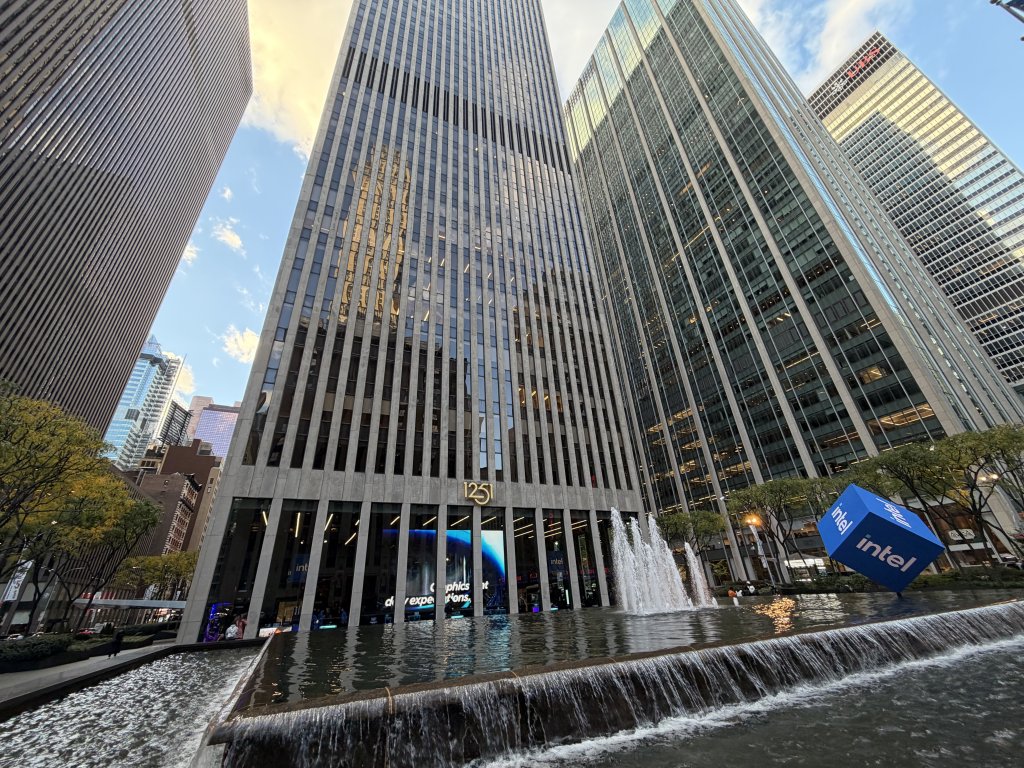 [紐約馬之行-04] 2025_1031 布萊恩特公園(Bryant Park)_2943494