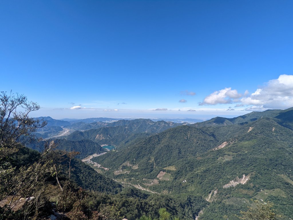谷關七雄：擁有360度視野遼闊的東卯山_1898363