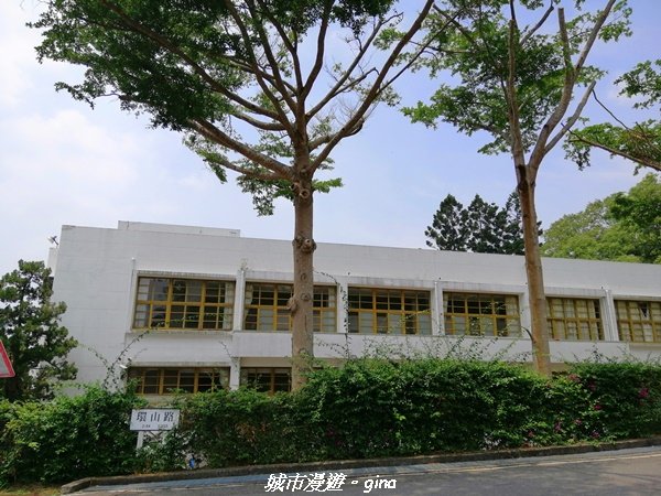 【南投。草屯】蜿蜒步道很親民。 中興新村虎山步道_1383097