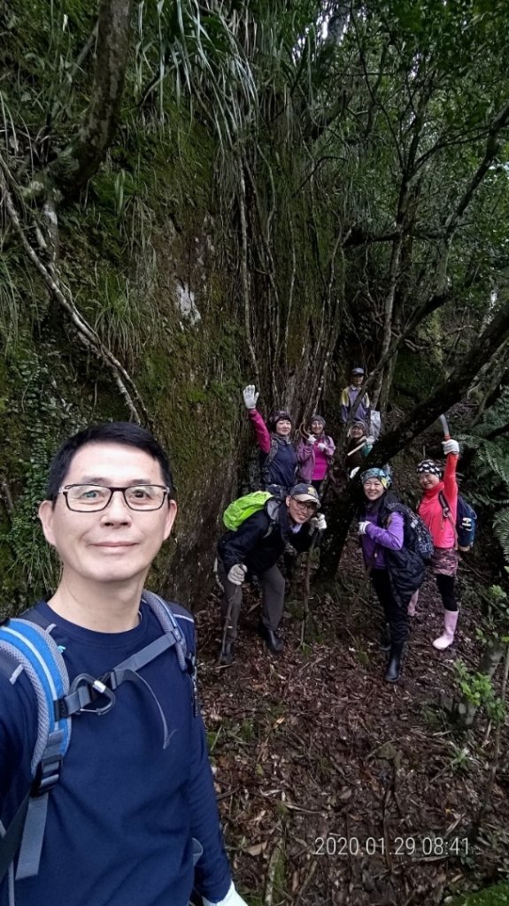 整理往平溪峰頭尖的山路1_818402