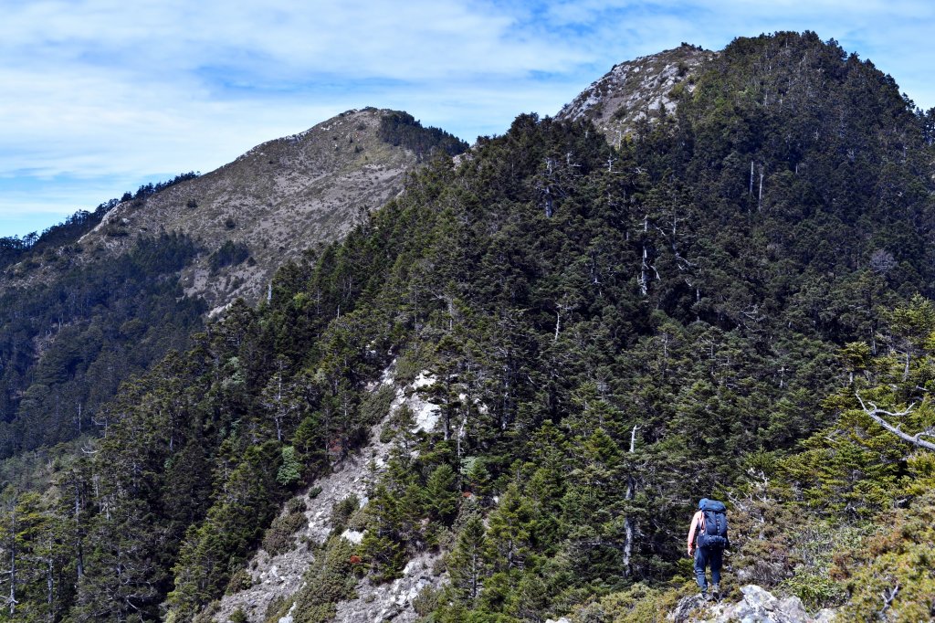 干卓萬群峰下武界_957776