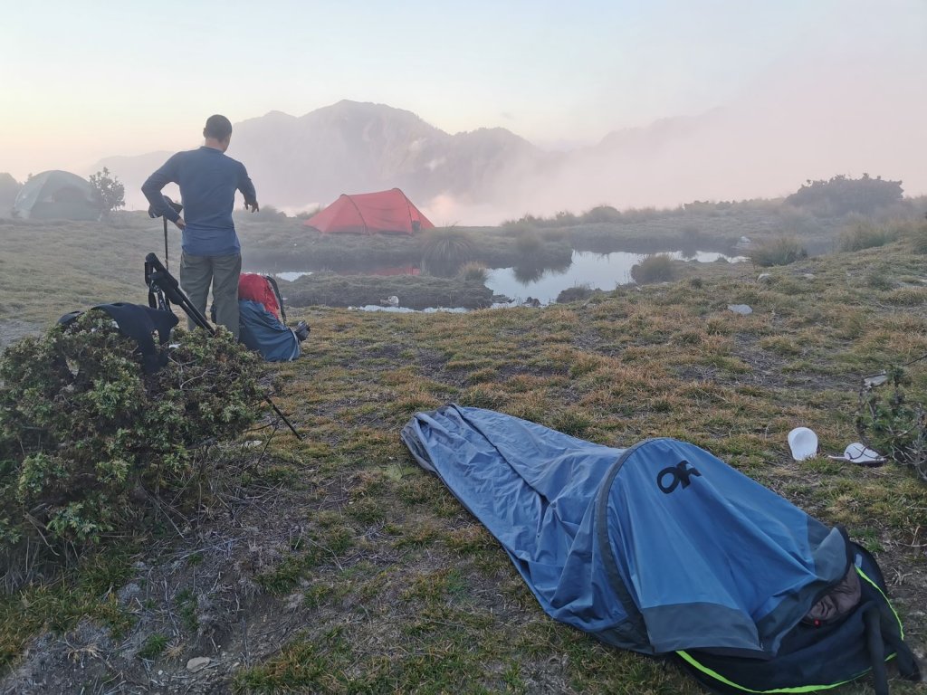 近臨雲海滿佈的干卓萬群峰-10/9~11_1139366