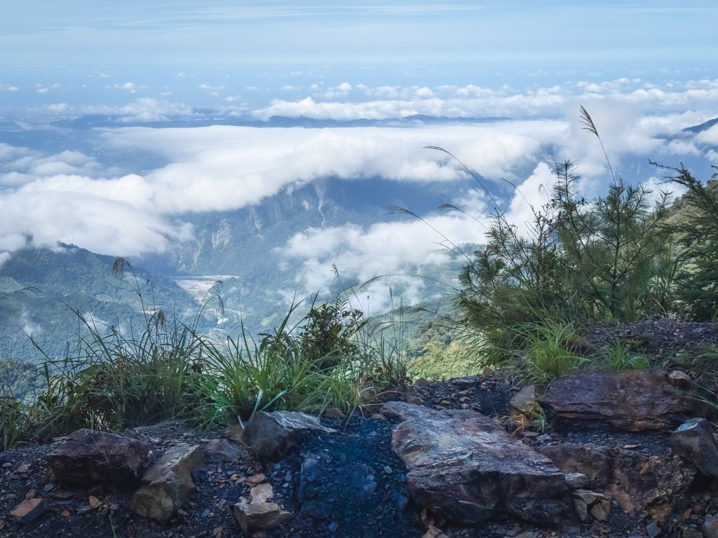 船型山林道賞雲海、烏石坑山、2432峰 山景海景一次到位封面圖