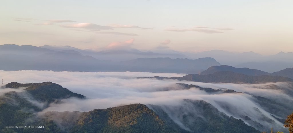永遠看不膩的二格山藍天綠地雲海流瀑+日出火燒雲8/12&13陽明山流星雨夜空_2246686