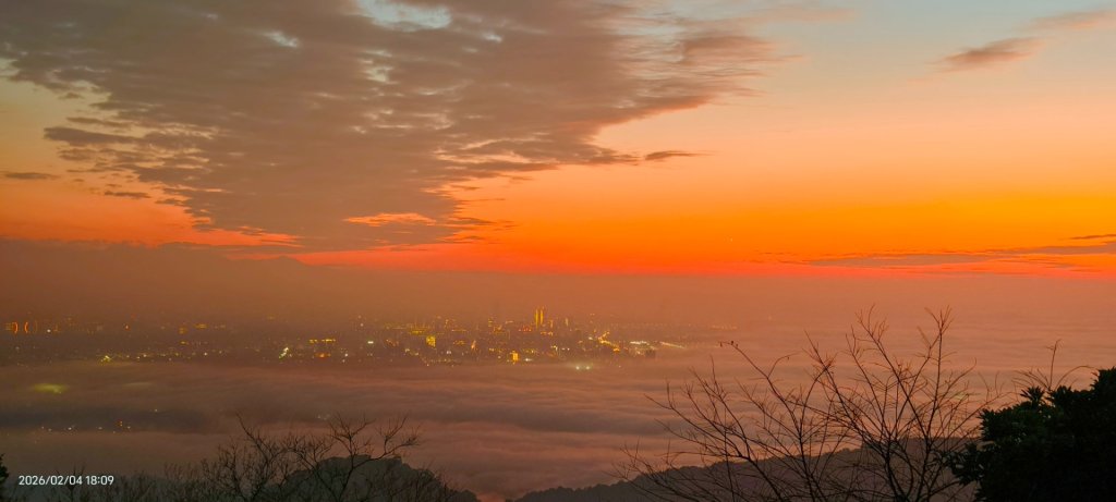 #觀音山 #雲海 #夕陽 #琉璃光 #天空之城 2/4_2993143