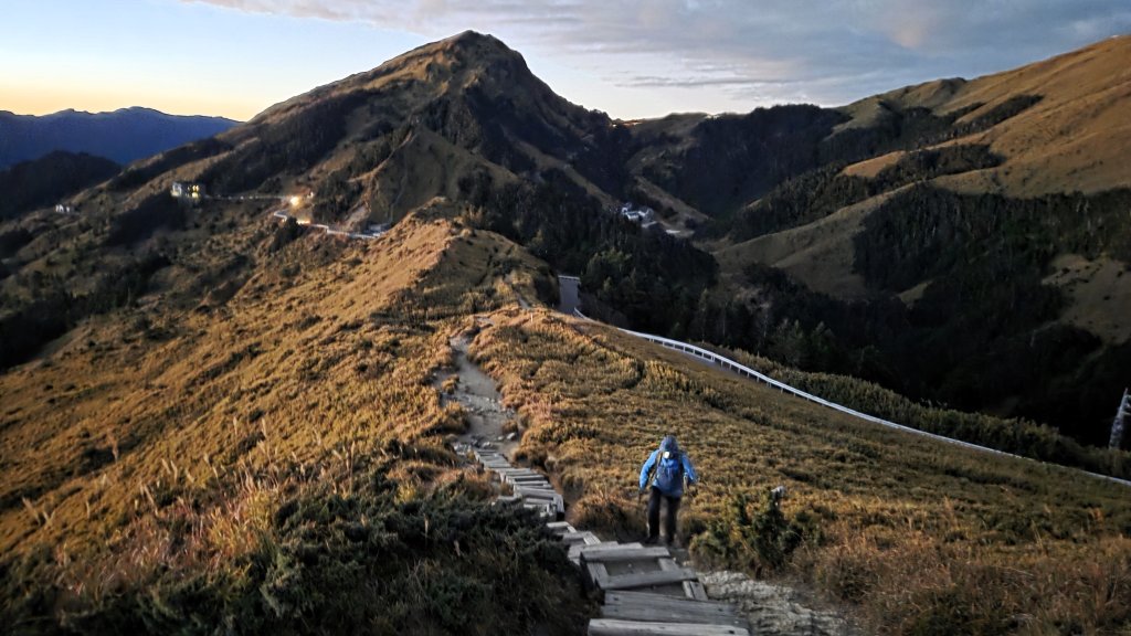 貼近山林來走個稍微不一樣風景的合歡山_2989436